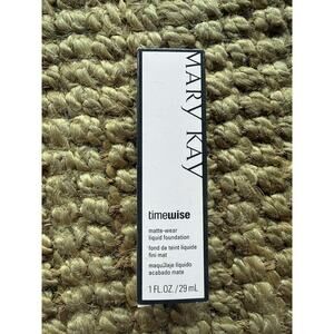 MARY KAY TIMEWISE MATTE WEAR LIQUID FOUNDATION IVORY 6 NEW IN BOX